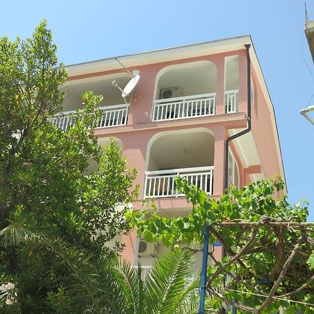 Apartments Pehar Zaostrog Exterior photo